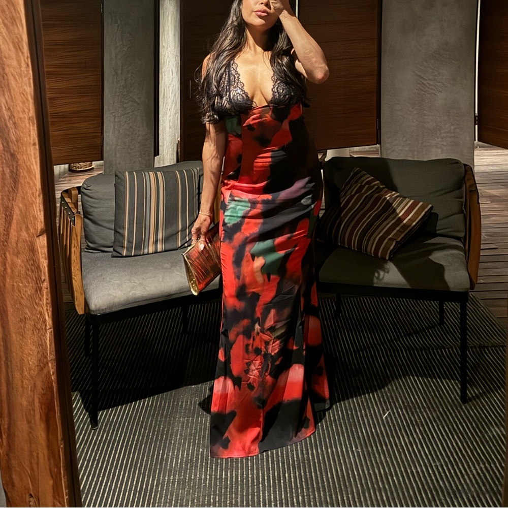 Red and Black Lace Halter Dress - Picture 4 of 5